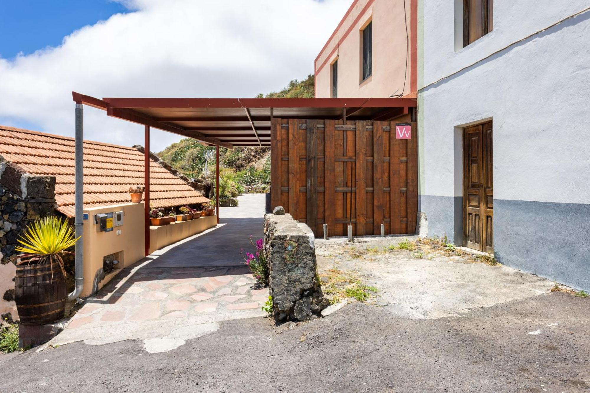 Cozy Rustic House & Terrace, El Pinar Taibique