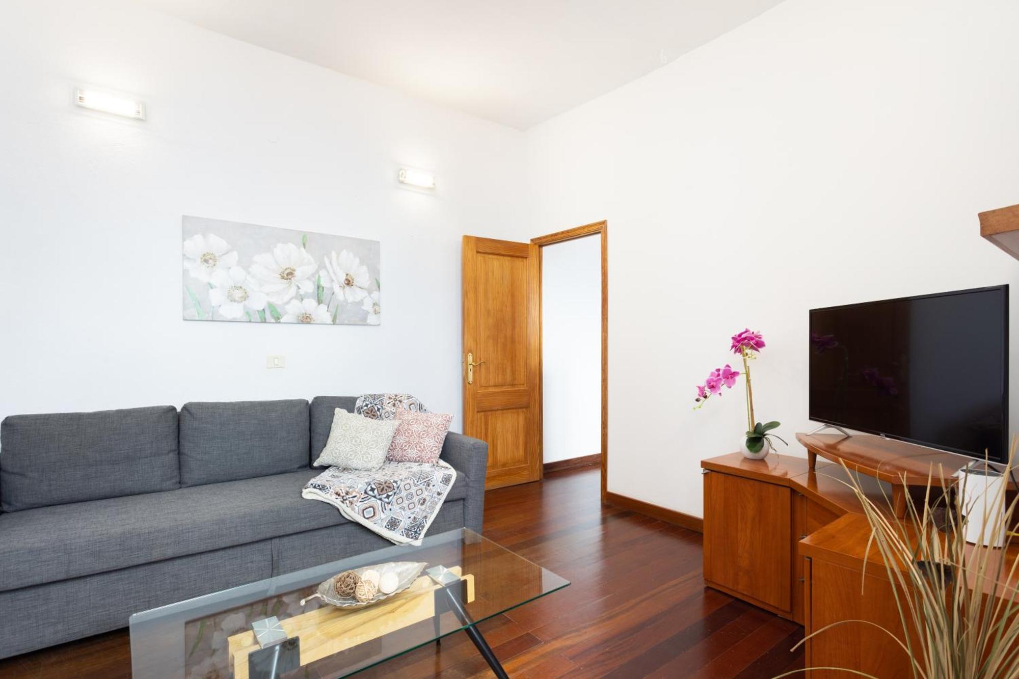 Cozy Rustic House & Terrace, El Pinar