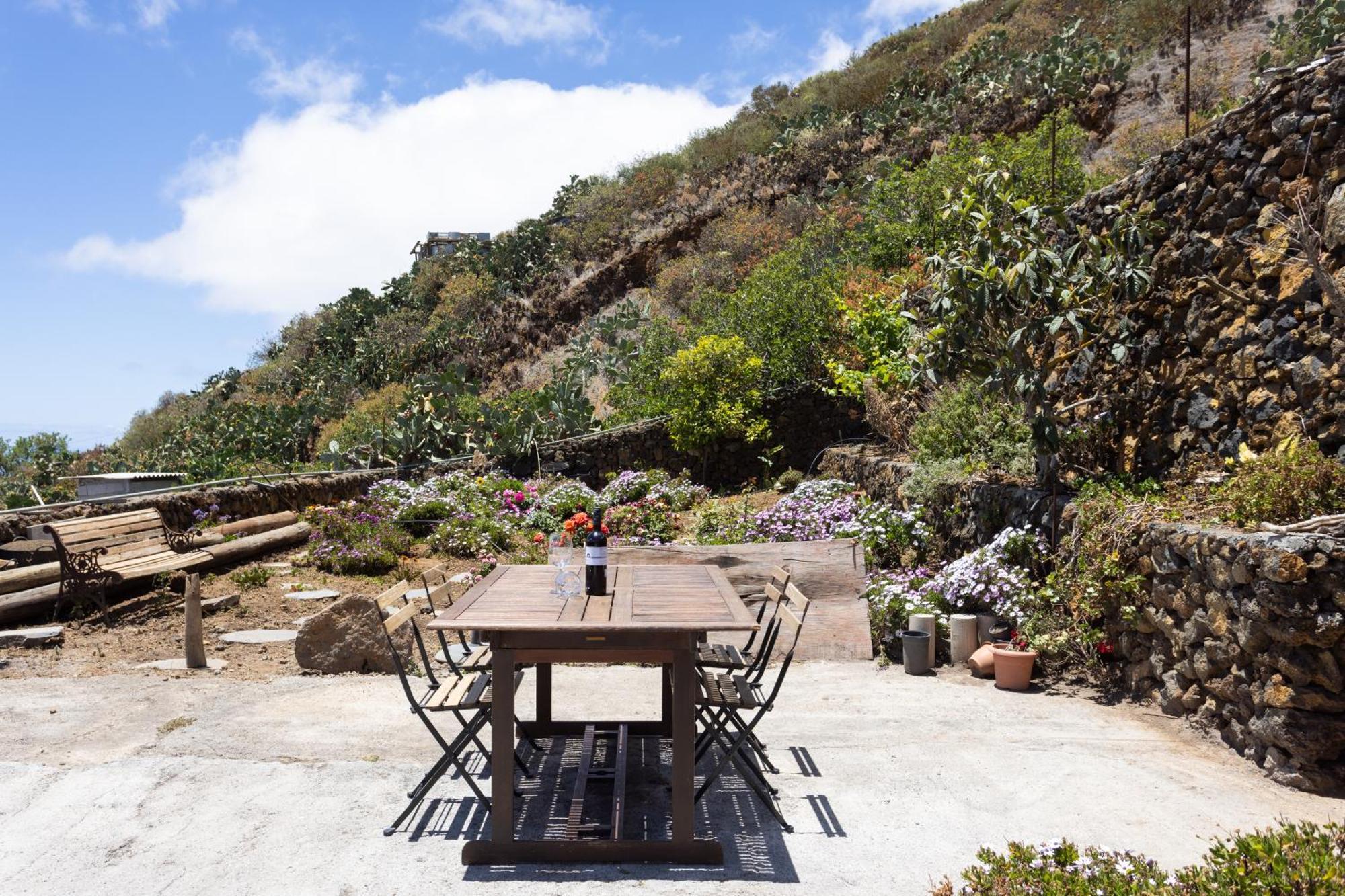 Holiday home Cozy Rustic House & Terrace, El Pinar *