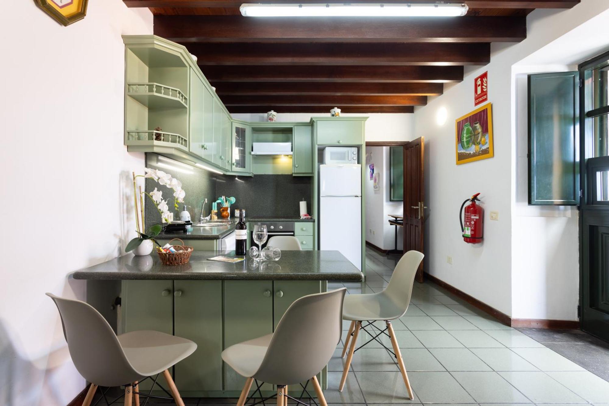 Holiday home Cozy Rustic House & Terrace, El Pinar *
